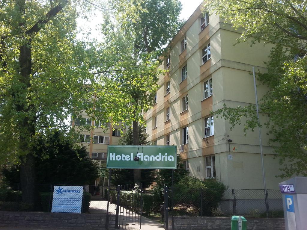 Hostel Flandria Будапеща Екстериор снимка